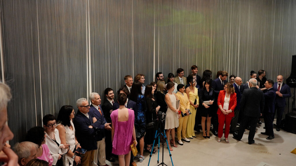 Foto panoramica dei partecipanti all'evento